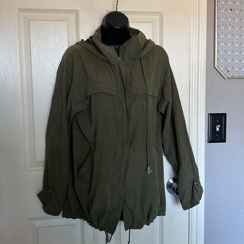 Olive green jacket - Picture 2 of 5